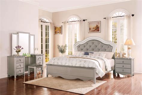 Our large selection, expert advice, and excellent prices will help you find bedroom groups that fit your style and budget. Homelegance Toulouse Upholstered Bedroom Set - Champagne ...