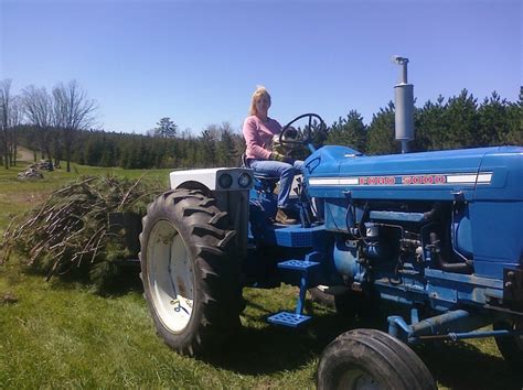 Ford 5000 Row Crop Tractor