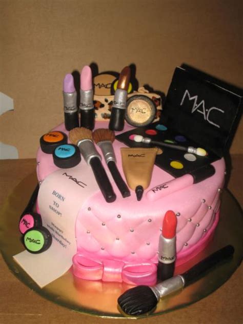 Makeup cake with eyeshadows, lipsticks, nail polish and pearls all completely edible. Make-up taart | Snoep & bewonder | Pinterest | Cake ...