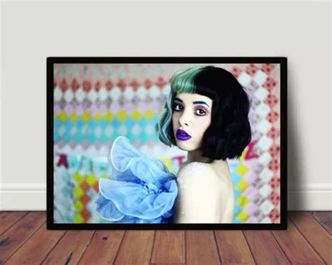 Quadro Poster C Moldura Melanie Martinez Pop P4960 Parcelamento Sem