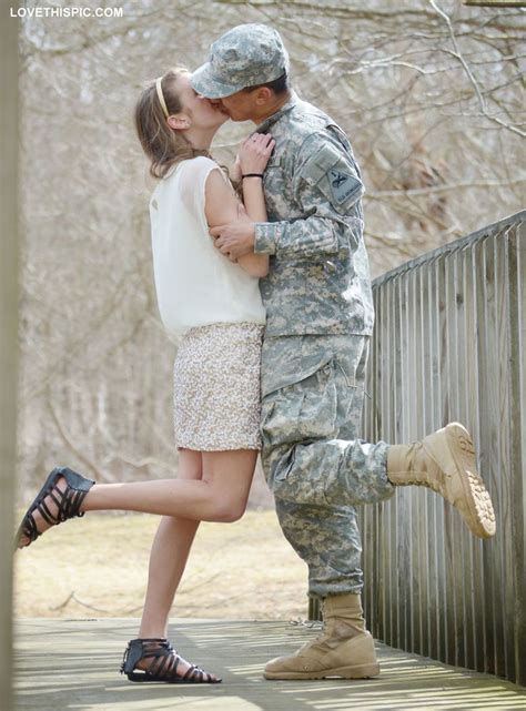 Cute Kiss Soldiers Marines Military Love