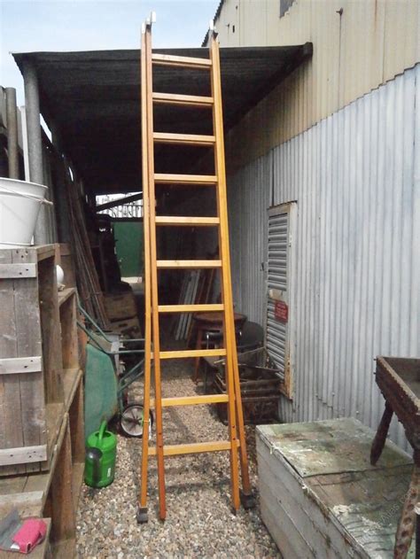 Wear and splits commensurate with age. Early 20thc Wooden Fruit Picking Ladders. - Antiques Atlas