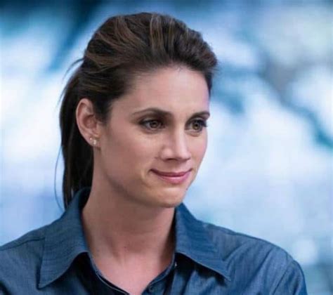 Missy Peregrym Wiki Five Facts To Know About Zachary Levi Ex Wife