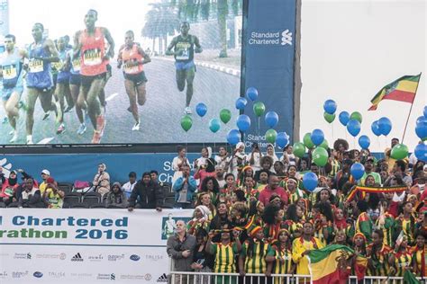 Ethiopians Top Dubai Marathon As Hundreds Cheer Them On