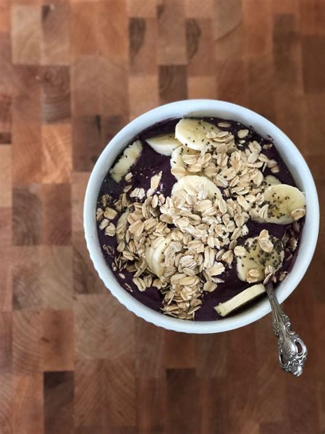 Just like humans, they need vitamins, too. Blueberry Pie Oatmeal Smoothie Bowl Recipe | Food by ...