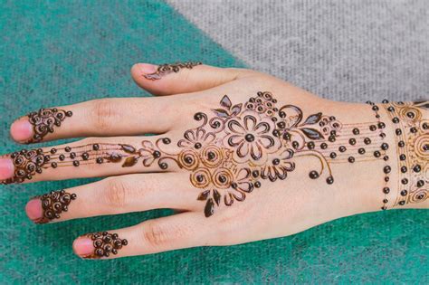 Download Thousands Of Stunning Mehndi Images Exceptional Assortment
