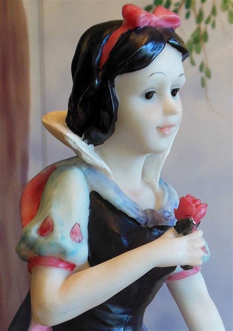 Filmic Light Snow White Archive Monti Carlo Snow White Figurines