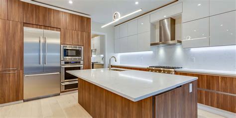 Por eso, abrimos la cocina al resto de la vivienda, para convertirla en uno de los espacios con más vida social. Cómo escoger la mejor encimera para la cocina - Carindeco