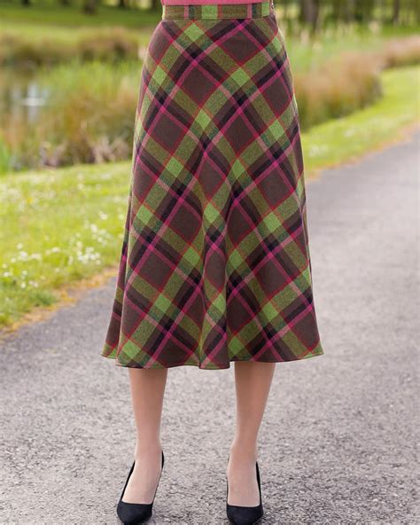 Ladies Barnwell Wool Blend Checkered Skirt In Easycare Wool Mix