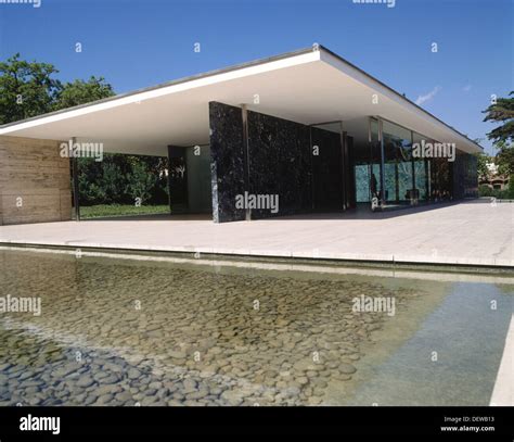 Die Fundació Mies Van Der Rohe Deutscher Pavillon Für Die