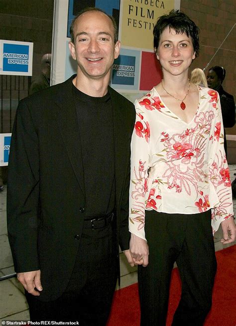 Billionaire Mackenzie Scott Bezos Ex Marries Seattle