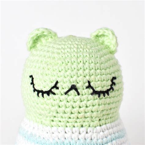 But when you don't have a clue how to unless you want to embroider details on a 6ft tall amigurumi, that's not a good idea. Spring Bunny and Bear | Free Amigurumi Pattern - Tiny Curl Crochet | Embroidery tutorials ...