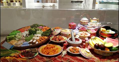 Monday to friday and 9 a.m. Simple Living In Nancy: The Uniqueness Of Malaysian Food ...