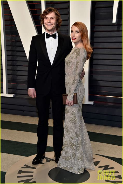 Emma Roberts Her Fianc Are Couples Goals At The Vanity Fair Oscars
