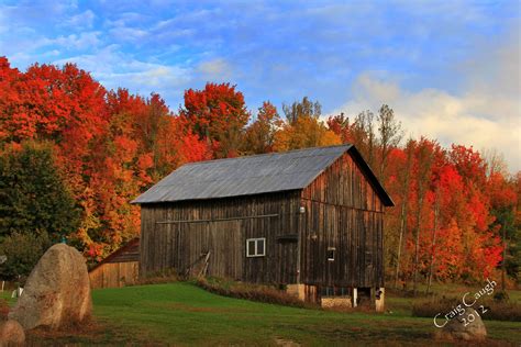 Old Barns In The Fall Barn Hkl