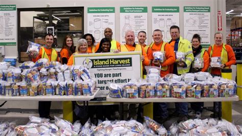Island Harvest Sets World Record • The Long Island Times