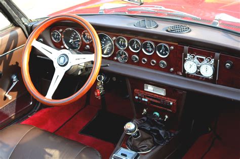 Pin On Fiat 124 Spider Interior
