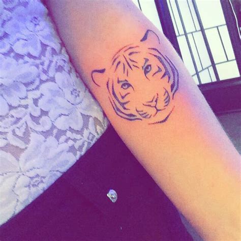 12 Minimalist Tiger Tattoo Ideas That Will Inspire You To Get