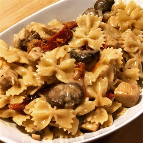 Put your slow cooker to work with this easy chicken marsala. Instant Pot Creamy Chicken Marsala Pasta - Pressure Luck ...