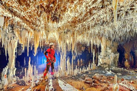 Amazing Dolomite Limestone Cave In Brazil Limestone Caves Brazil Cave