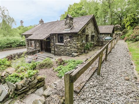Low Brow Barn Ambleside Cumbria England Cottages For Couples