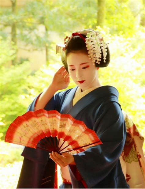 Maiko Fukunae Japan Kyoto Geisha Kimono Japanese Culture