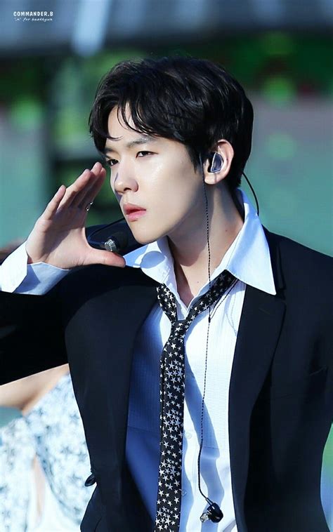 Some fans claimed that among the other. Pin de RismaSH em Baekhyun EXO (com imagens) | K idol ...