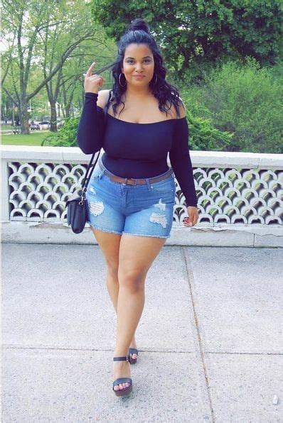 20 Ideas On How To Wear High Waisted Shorts For Plus Size Women Plus Size Summer Outfits Summer
