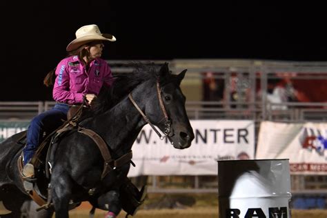 Nellie Miller 2017 Wnfr World Champion Barrel Racer To Ride At The