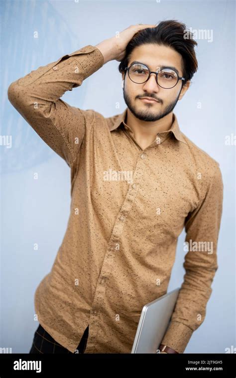 Good Looking Indian Guy Hi Res Stock Photography And Images Alamy