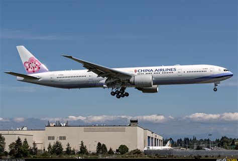 B 18002 China Airlines Boeing 777 300er At Everett Snohomish County