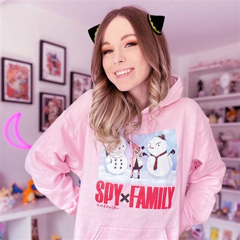 Spy x Family Hoodies Buy fan merchandise | Elbenwald