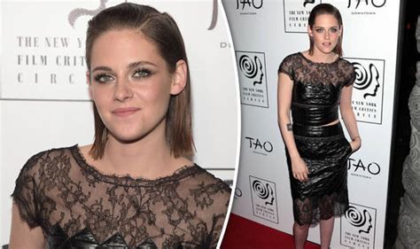 Kristen Stewart Flashes A Rare Smile At Film Critics Circle Awards Celebrity News Showbiz