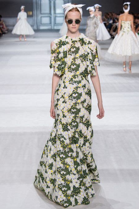 10 Giambattista Valli Haute Couture Fall 2014 Dresses We Can T Wait To