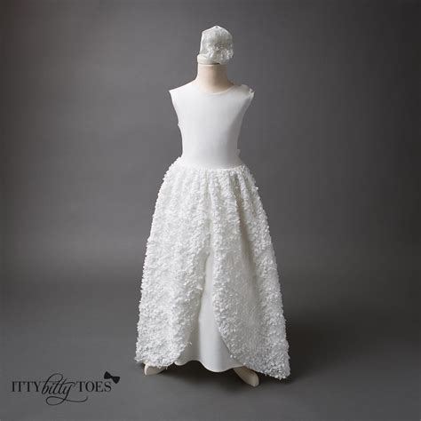 Our Mona Lisa Dress Is A Gorgeous Floor Length White Gown It Has A
