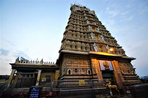 A Quick Visit To The Chamundeshwari Temple At Mysore Indian Panorama