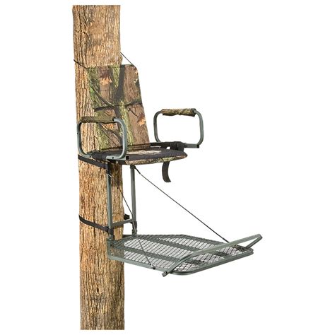 Guide Gear Deluxe Hunting Hang On Tree Stand 177427