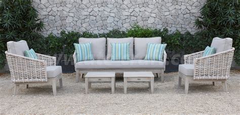Both natural and synthetic (resin) wicker will last longer if it's kept out of direct sunlight and is not constantly exposed to the elements. Round Wicker Sofa Set Unique Design RASF-179 - ATC ...