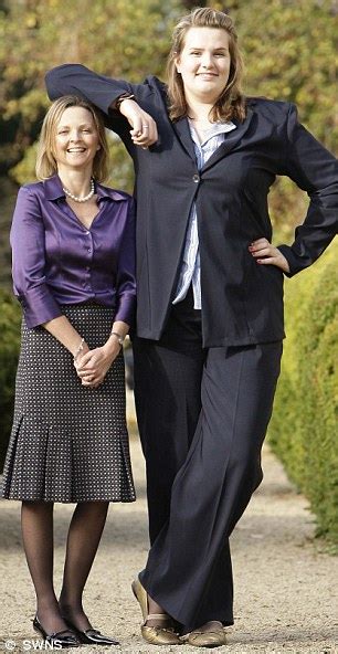 Meet Emma Cahill Britains Tallest Schoolgirl Who Towers Over Her
