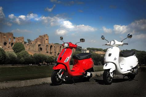 The lx 150 uses the same frame as the lx 50 but features a 150 cc engine capable of a listed maximum speed of 59 mph (95 km/h). New Vespa LX 3V | CD Scooters & Motorcycles