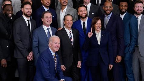 Biden Harris Photo Op With Warriors Team Takes Awkward Turn Im Not