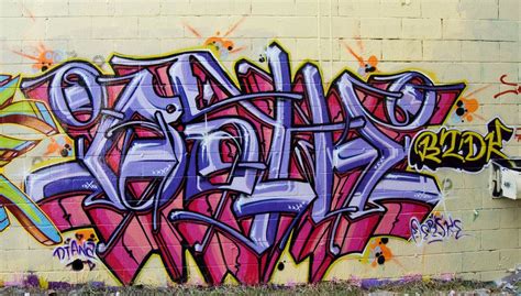Wildstyle is a complicated and intricate form of graffiti. Wildstyle Graffiti - Colour inspiration. | Wildstyle ...