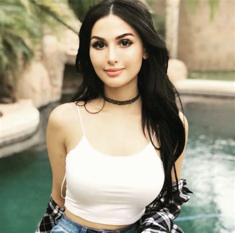 Sssniperwolf Youtube And Instagram Star Biography Photos Videos