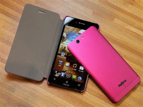 Asus Smartphone Tablet Kombination Padfone Infinity Auch In Pink
