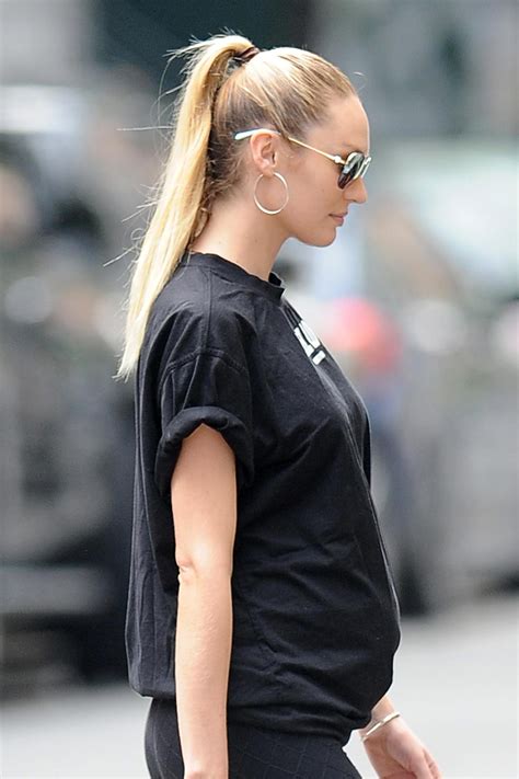 The Swingy Charm Of A High Ponytail 3 Reasons To Take That Elastic Off