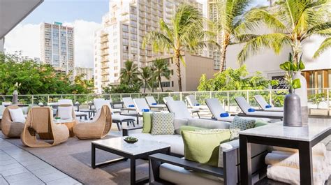 Waikiki Beach Hotel In Honolulu Hawaii Hilton Garden Inn