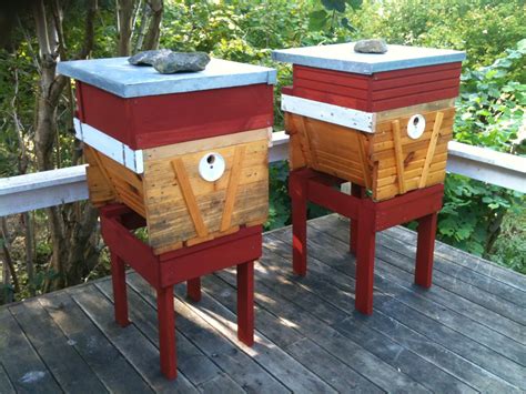 2,953 likes · 5 talking about this. Che Guebee Apiary: Bee-friendly Super Top Bar Hives got legs
