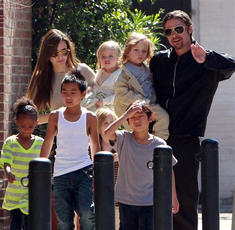 Angelina Jolie Kinder Adoptiert Das Wichtigste Was Sie Uber Angelina Jolies Kinder Wissen