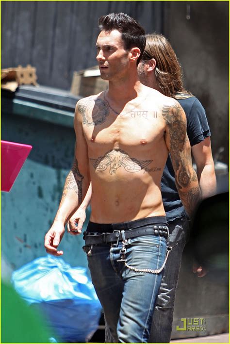 Photo Adam Levine Shirtless On Music Video Set Photo