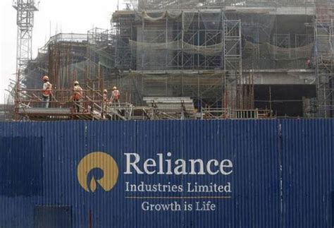 Ril share price live updates on the economic times. Reliance Industries share price hits fresh 52-week high ...